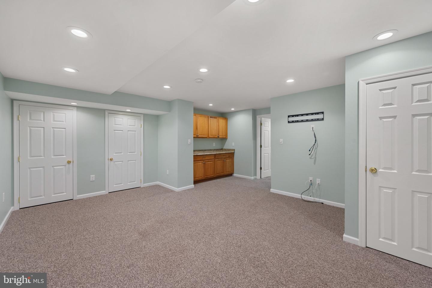 101 Glencoe Ct Property Photo 28