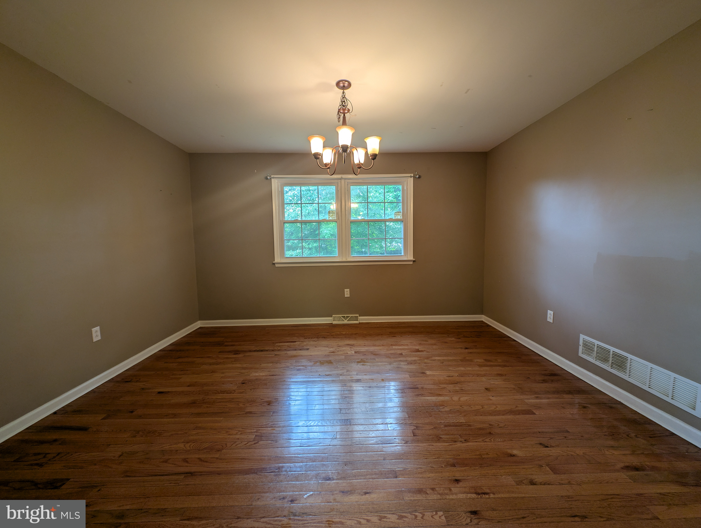 117 Birch Knoll Rd Property Photo 5