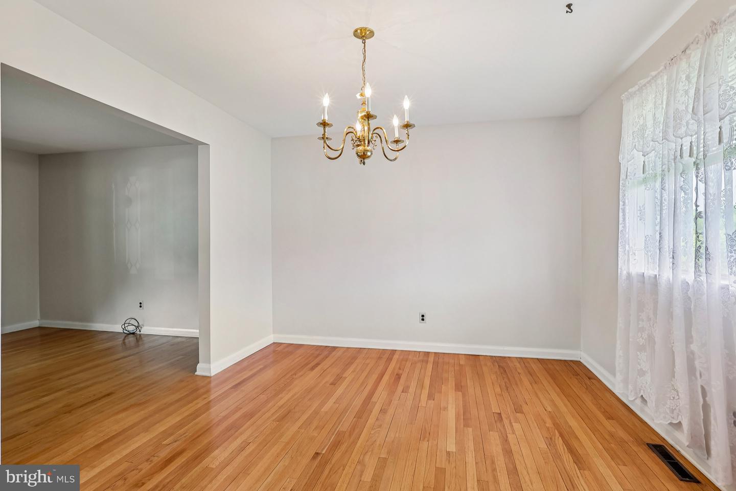 3203 Dunlap Dr Property Photo 5