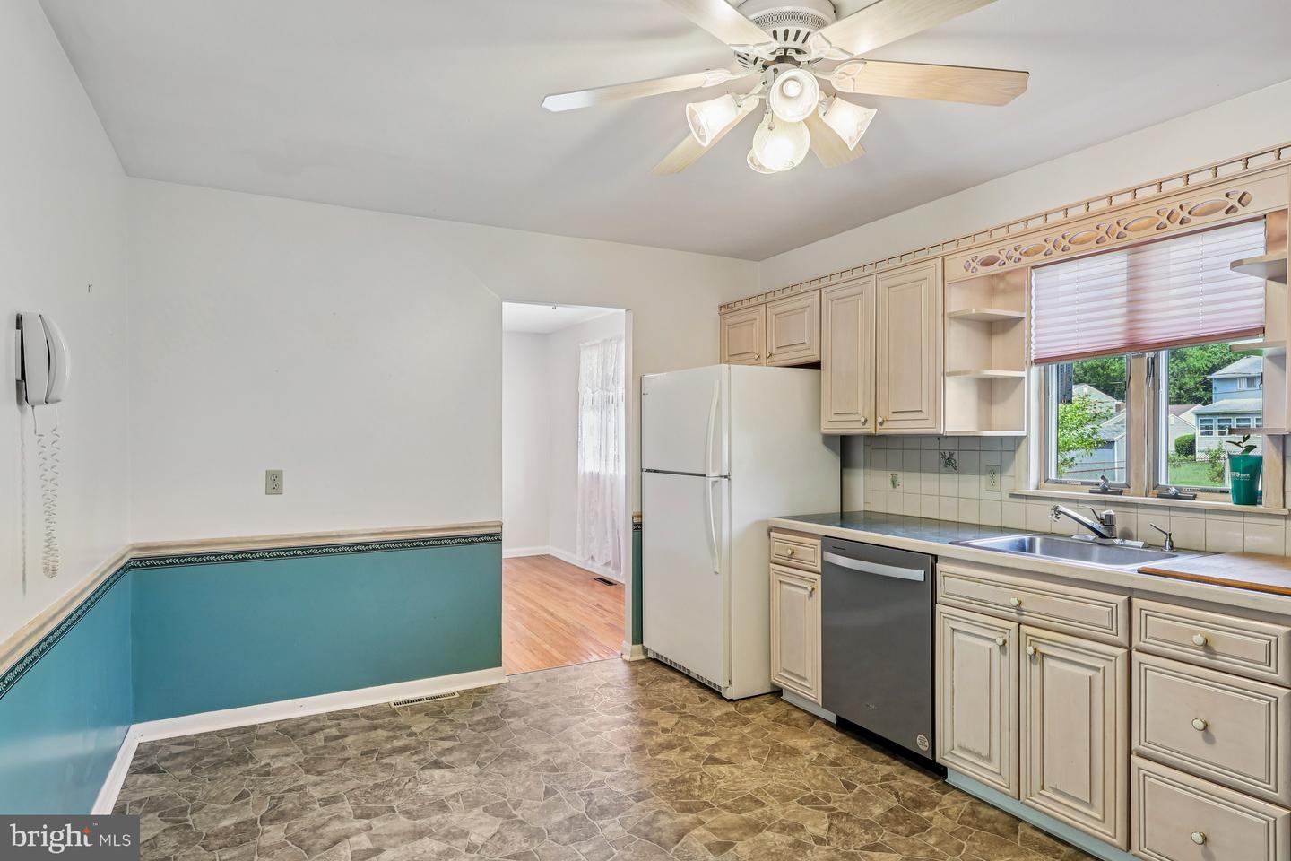 3203 Dunlap Dr Property Photo 7