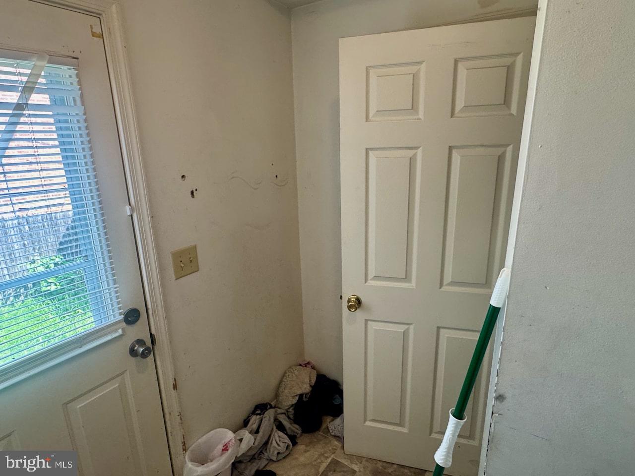 414 S Franklin St Property Photo 20