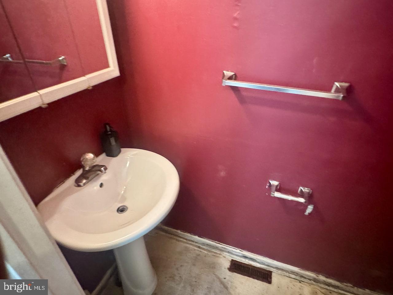 414 S Franklin St Property Photo 26