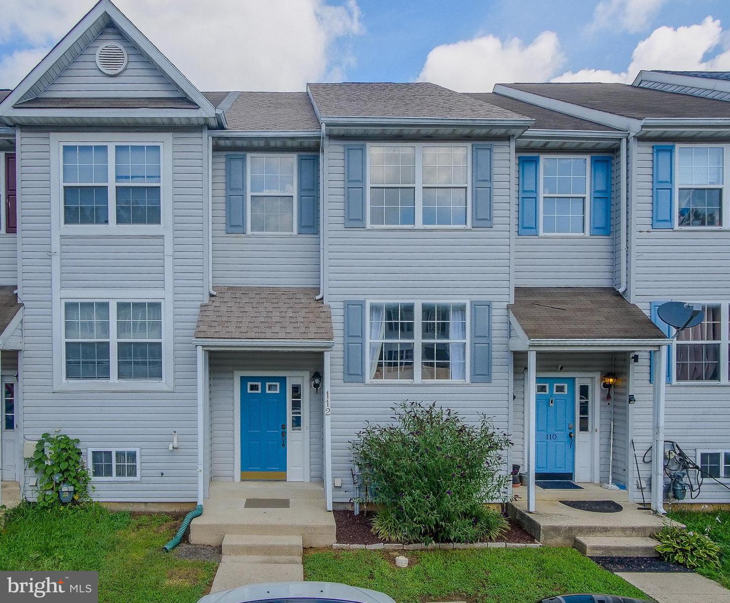 112 Wimbledon Ct Property Photo 1