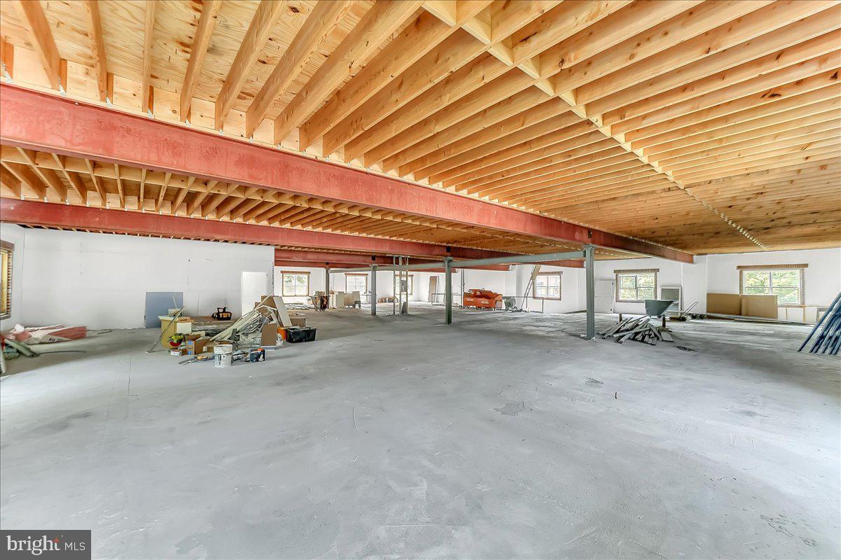 921 Guyer Ave Property Photo 10