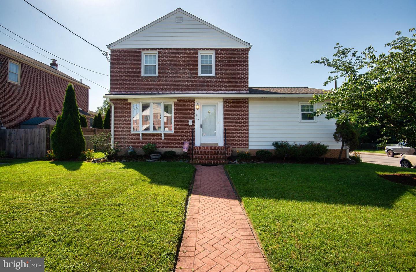 16 Richard Ave Property Photo 1