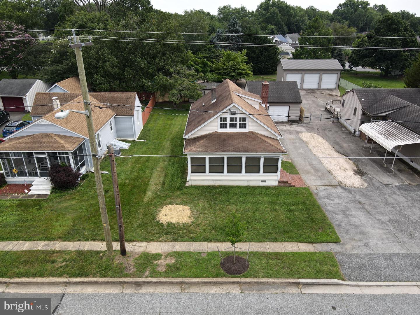 513 Clinton St Property Photo 1