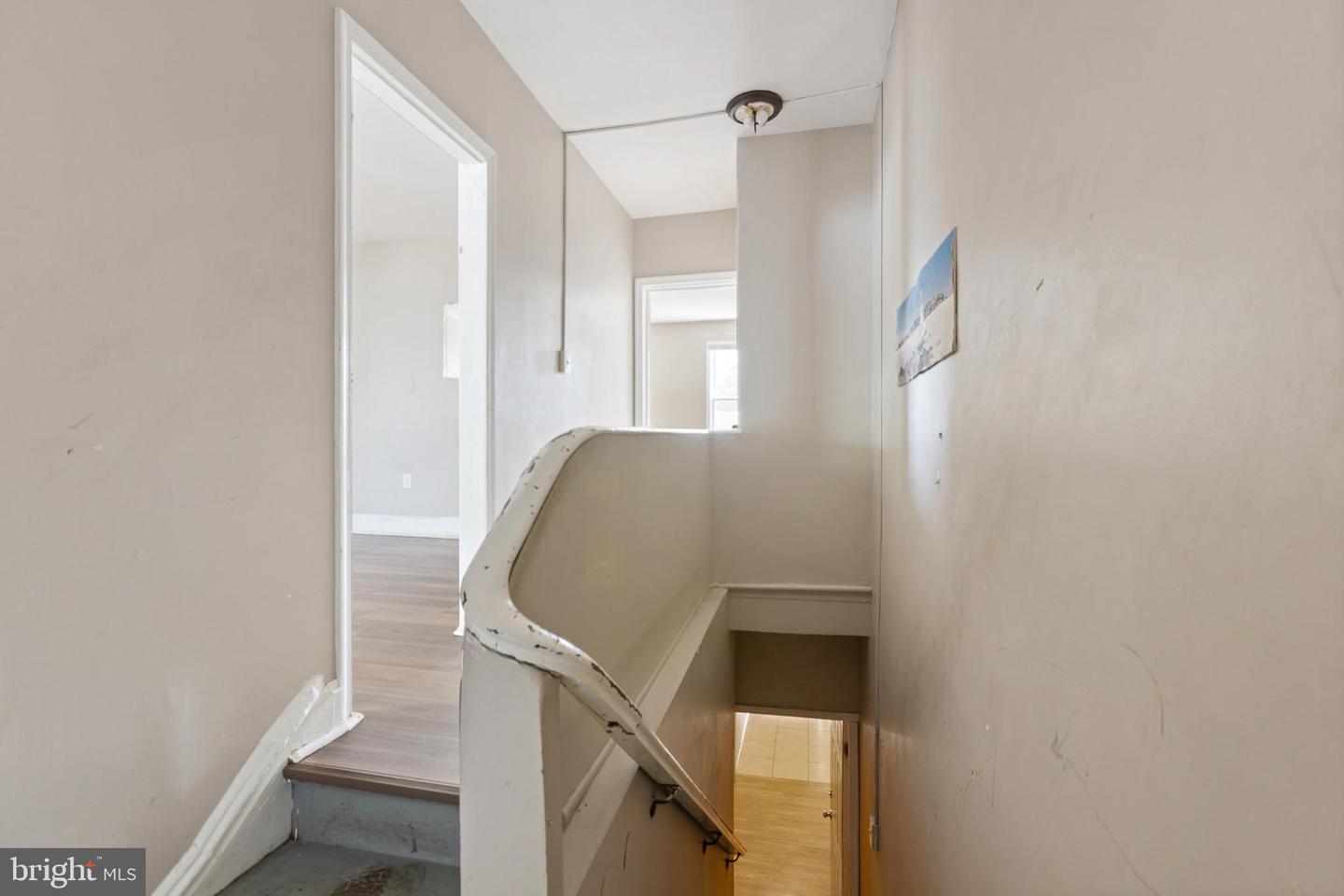 821 W Seventh St Property Photo 23