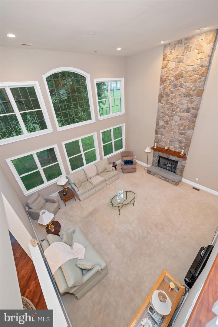 34 Harvest Ln Property Photo 36