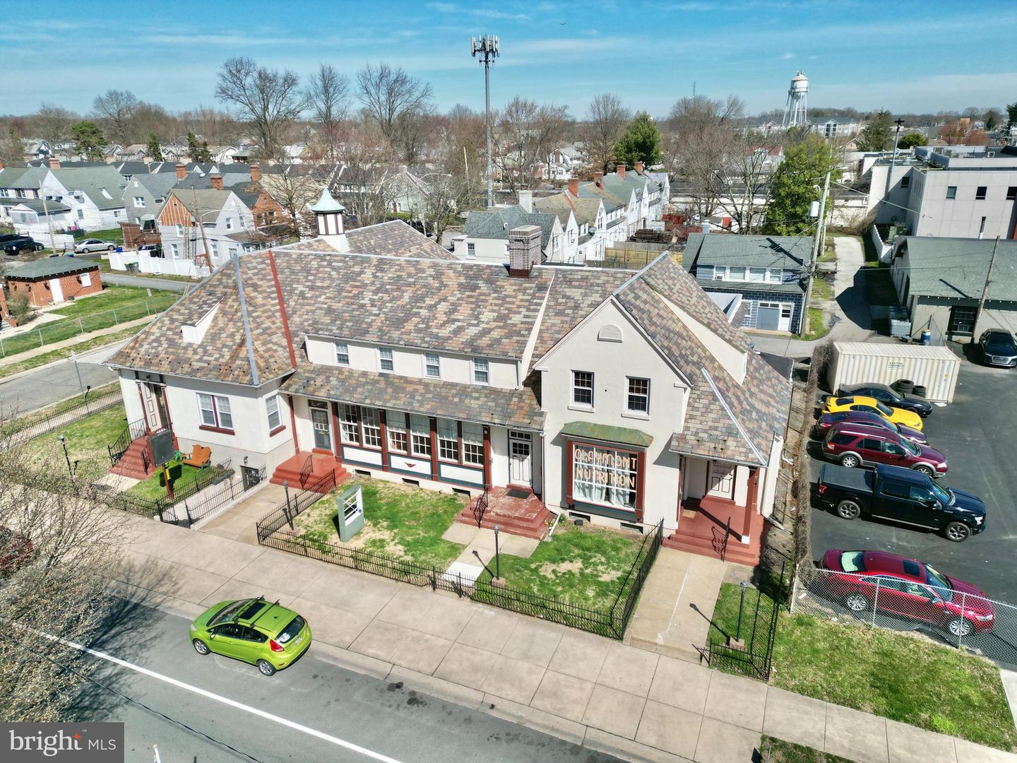 8 Commonwealth Ave Property Photo 2