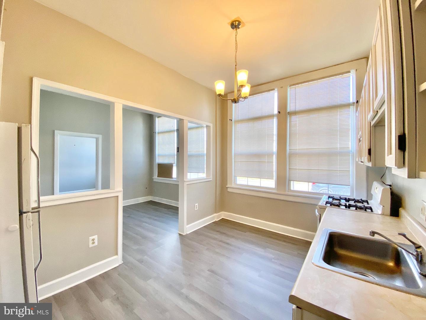 8 Commonwealth Ave Property Photo 12