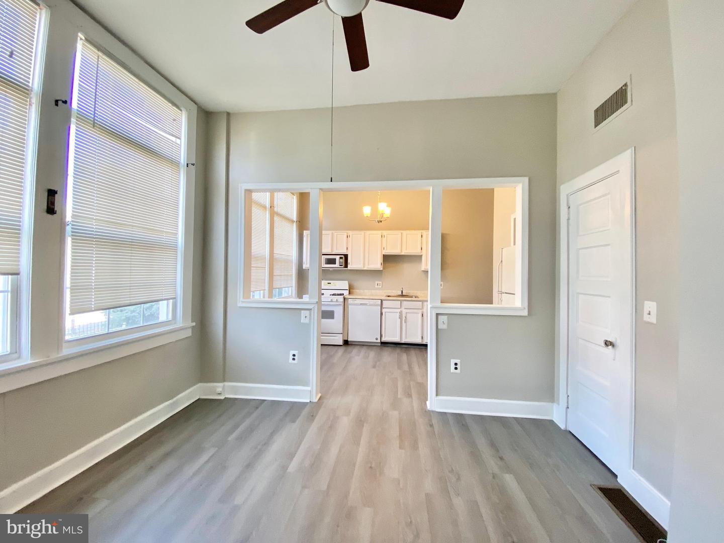 8 Commonwealth Ave Property Photo 14