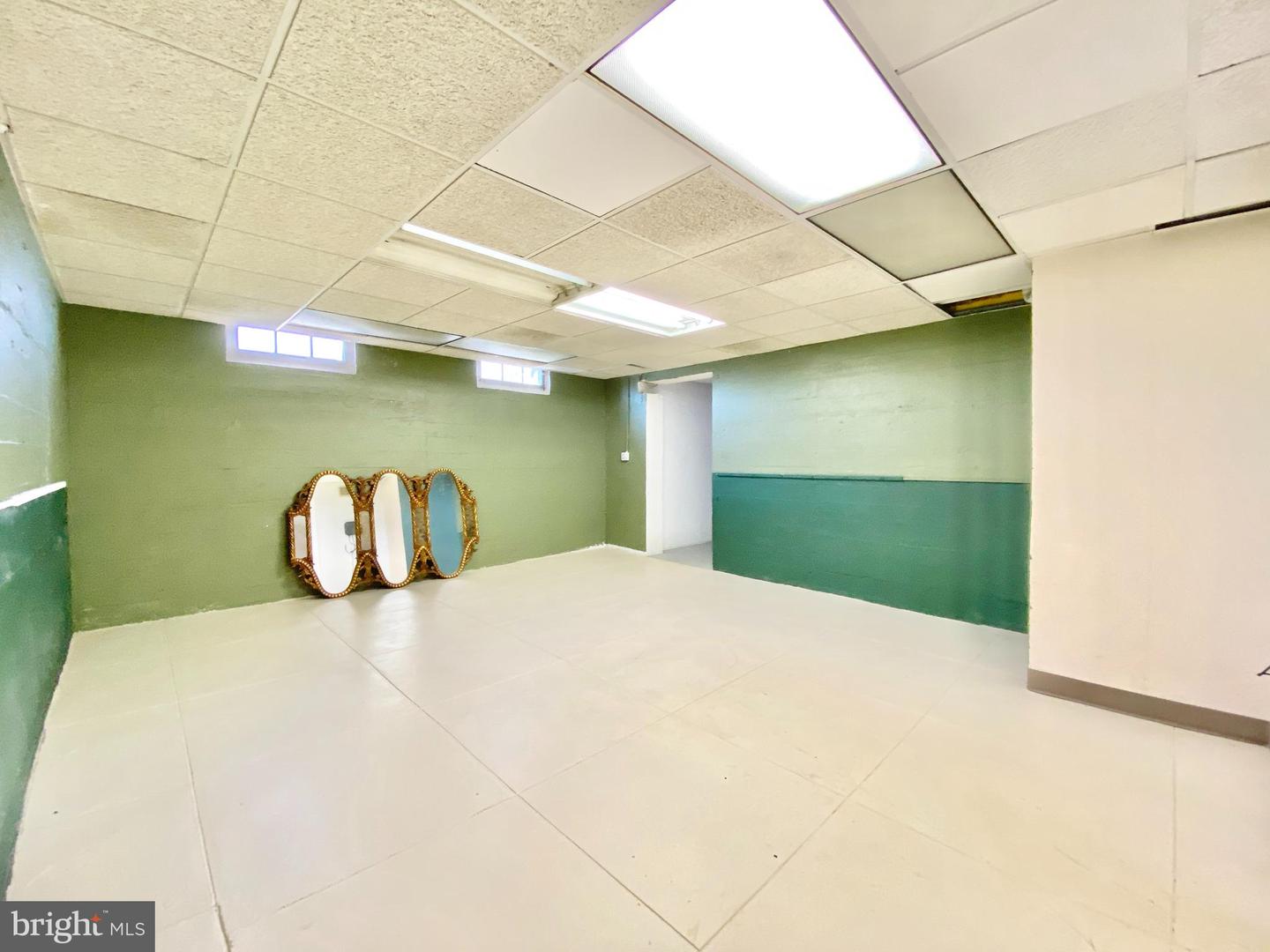 8 Commonwealth Ave Property Photo 15
