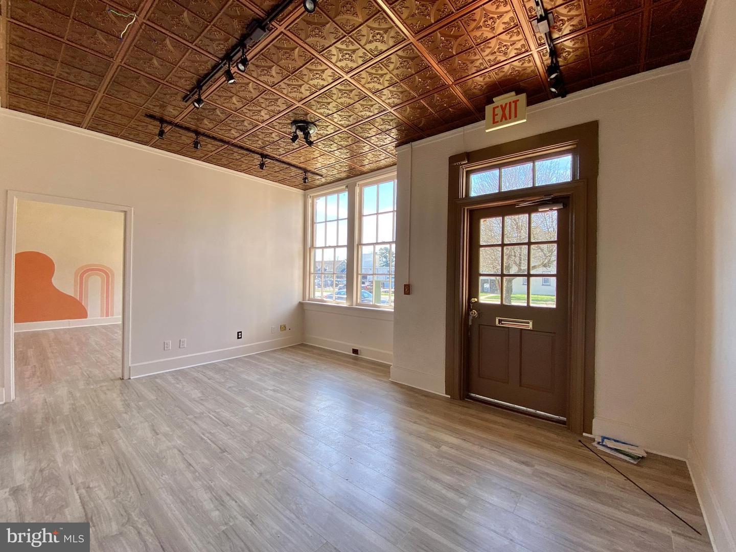 8 Commonwealth Ave Property Photo 34