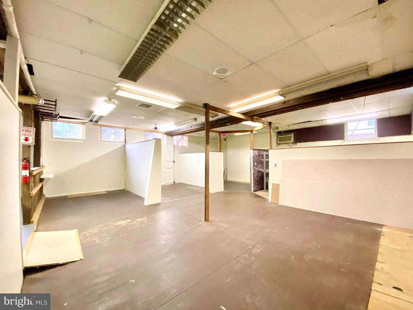 8 Commonwealth Ave Property Photo 46