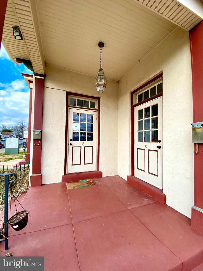 8 Commonwealth Ave Property Photo 56