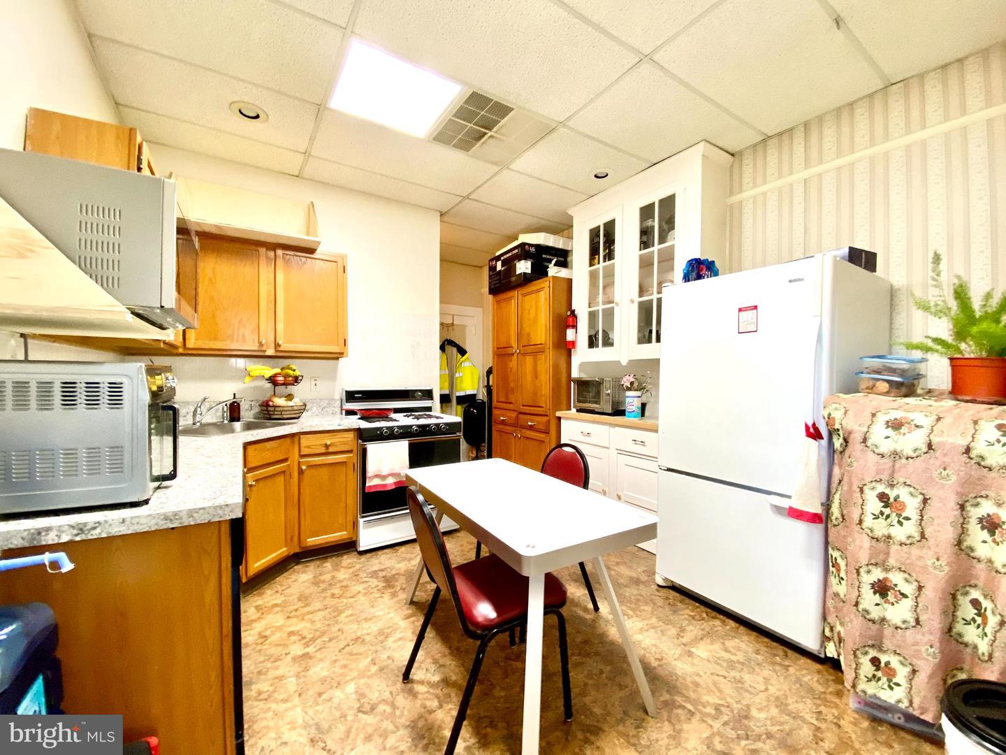 8 Commonwealth Ave Property Photo 66