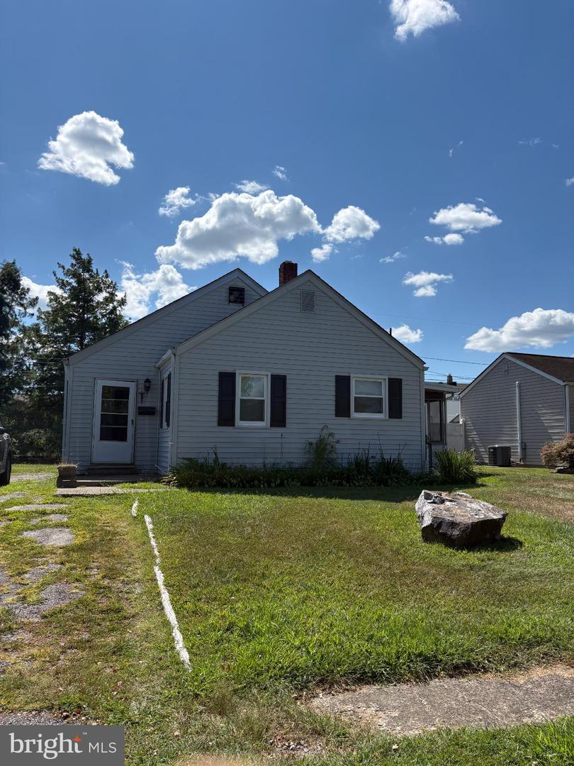 14 Lasalle Ave Property Photo 1