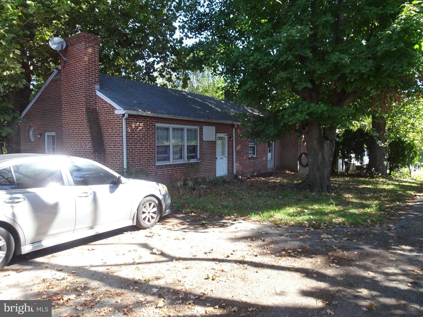 3014 New Castle Ave Property Photo 4