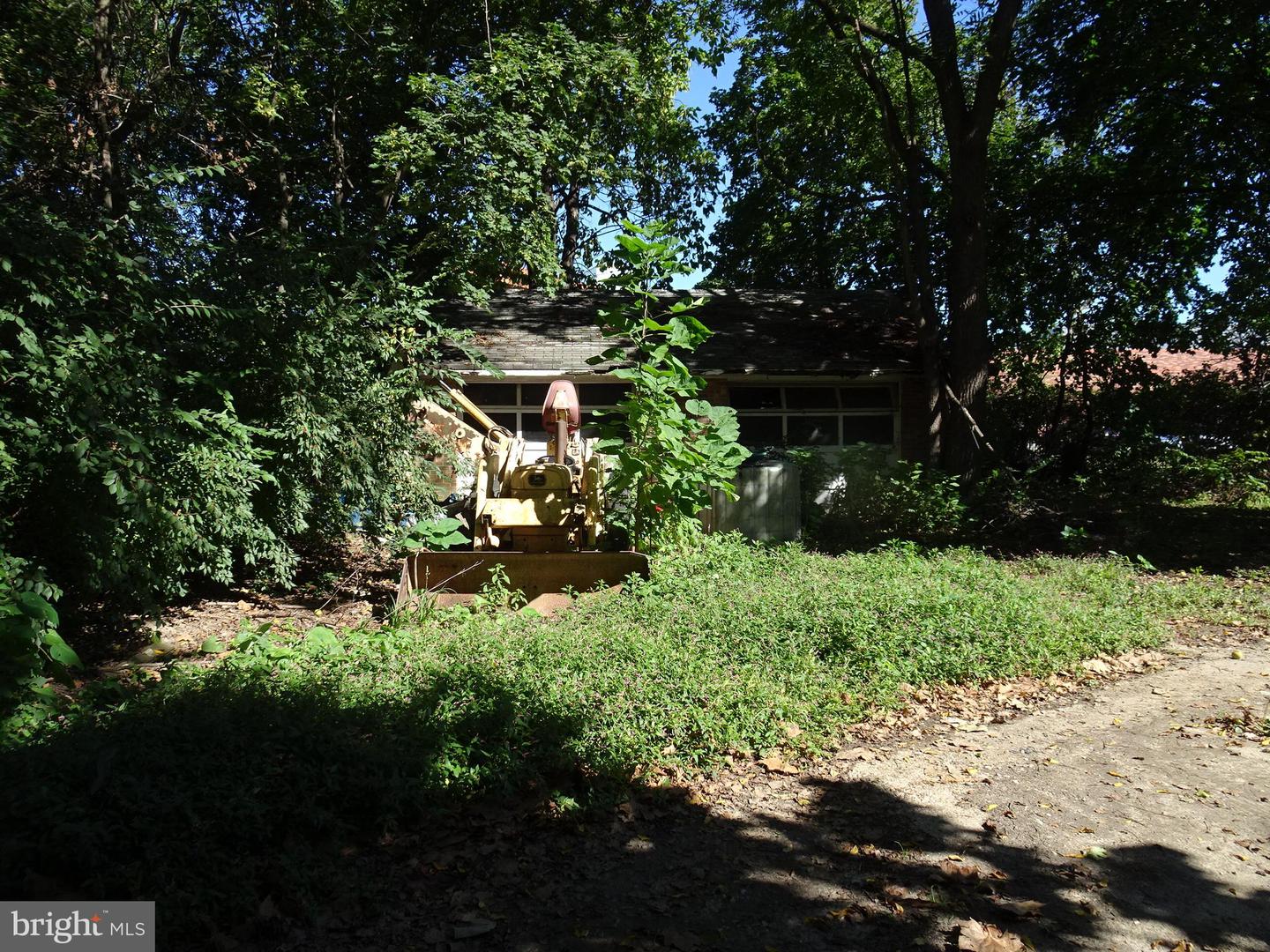 3014 New Castle Ave Property Photo 9