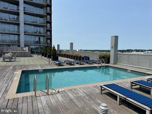 105-unit Christina Landing Dr #305 Property Photo 18