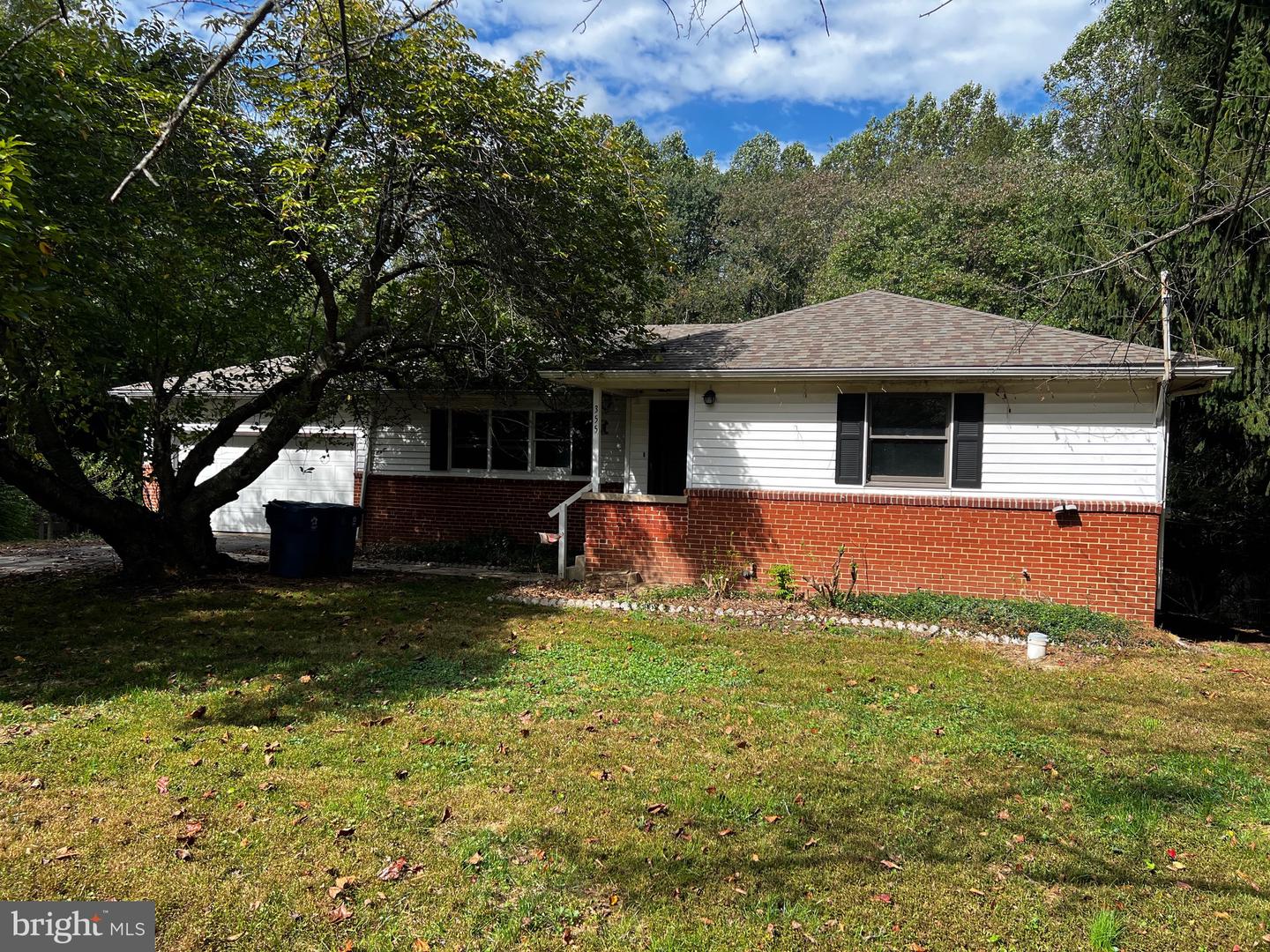 355 Wedgewood Rd Property Photo 1