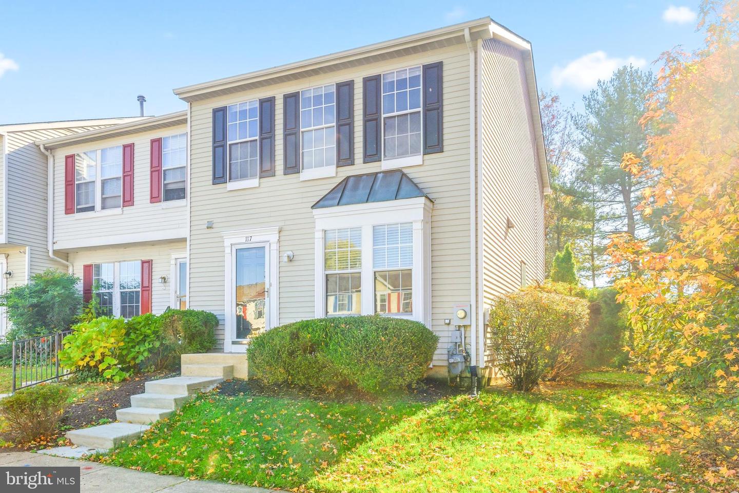 117 W SHETLAND CT