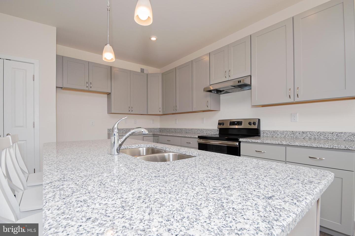 1069 Robinson Rd #pembrook Plan Property Photo 6