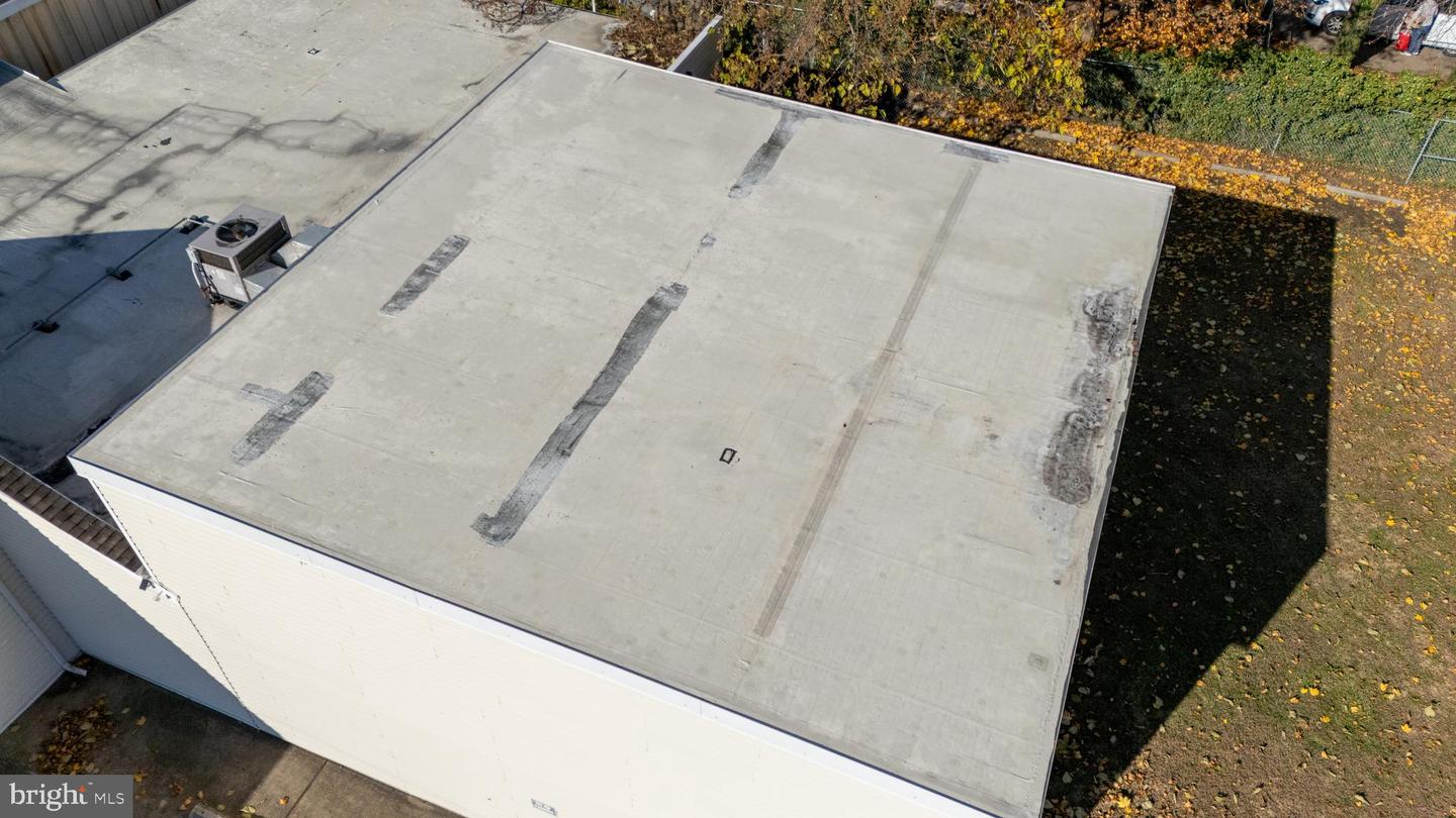29 Anderson St Property Photo 61