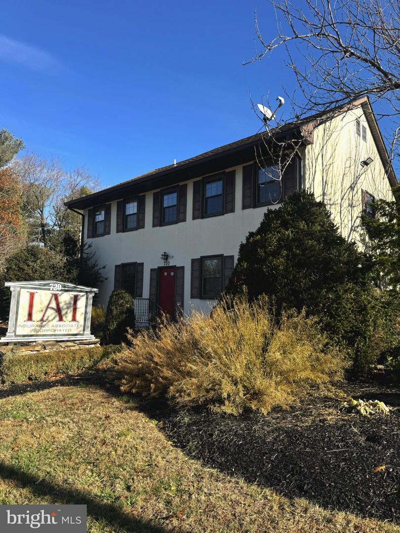 720 NEW LONDON RD #B1-2 Property Photo 1