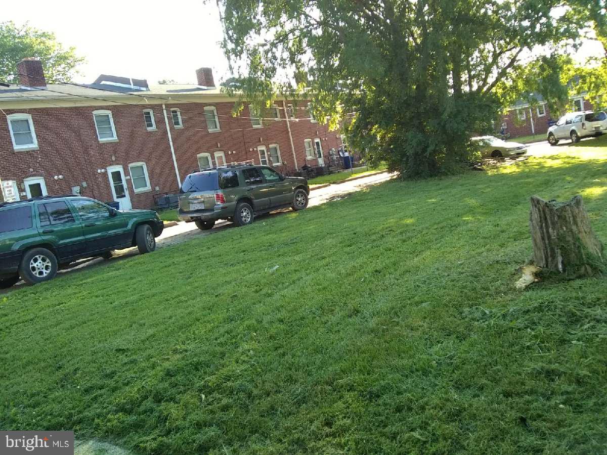 519 S Buttonwood St Property Photo 1