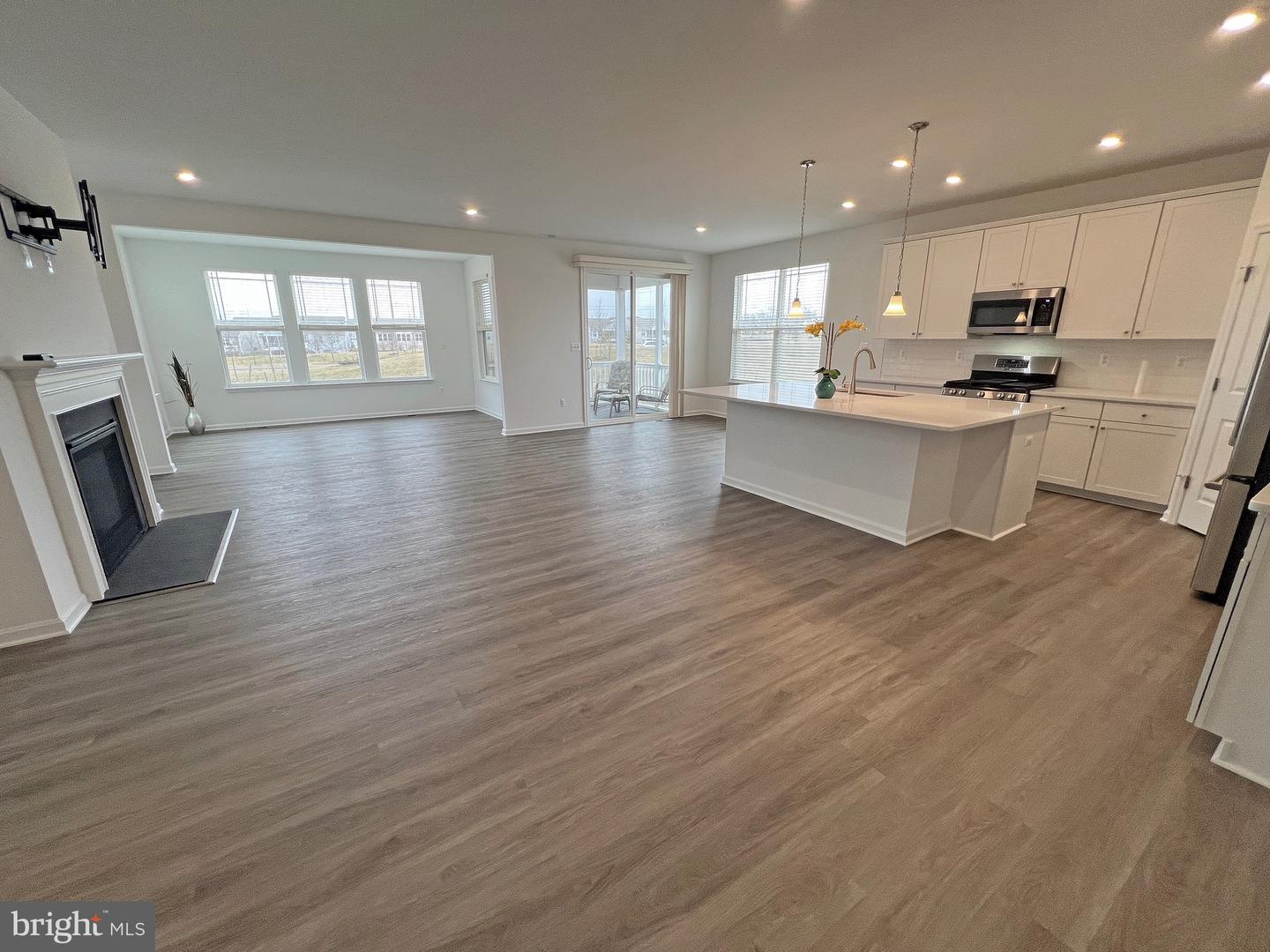 114 Austrian Pine Ct Property Photo 1