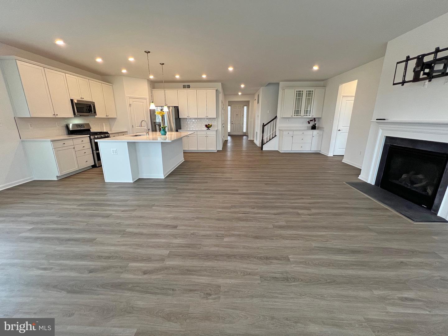 114 Austrian Pine Ct Property Photo 13