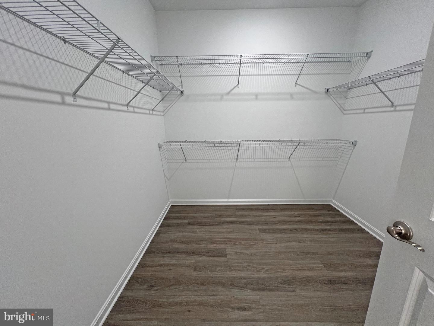 114 Austrian Pine Ct Property Photo 23