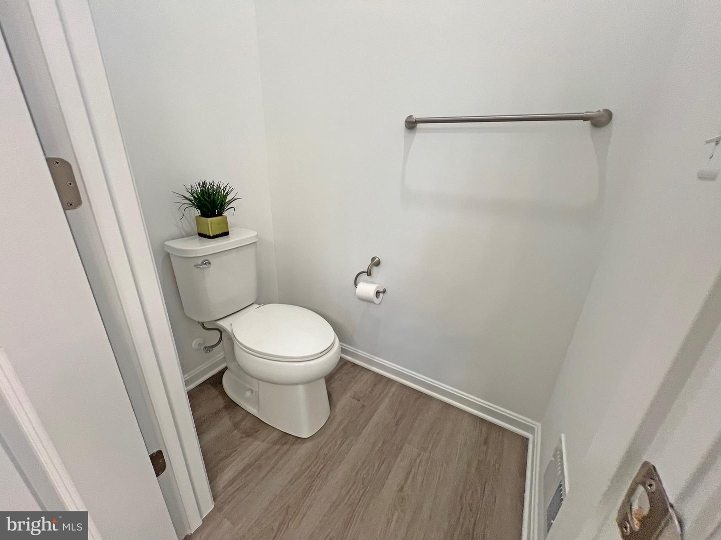 114 Austrian Pine Ct Property Photo 26