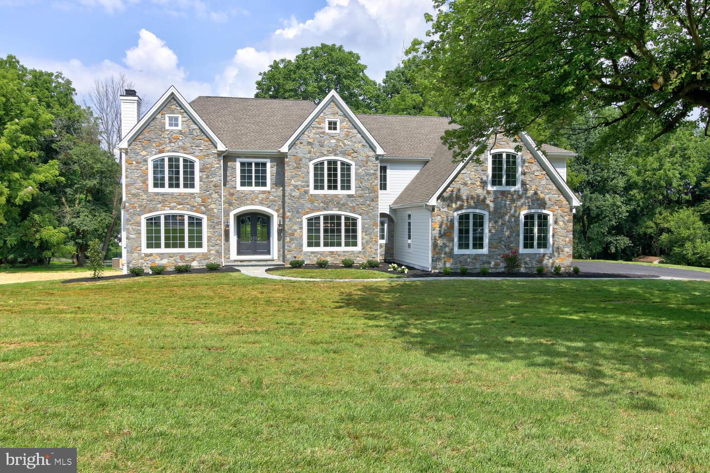 42 Clouds Way Property Photo 1