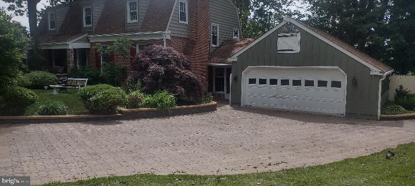 205 Edgewood Drive Property Photo 1