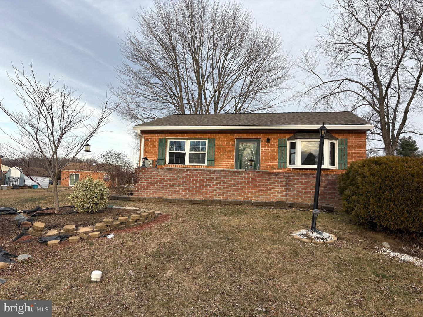 7 Poe Way Property Photo 1