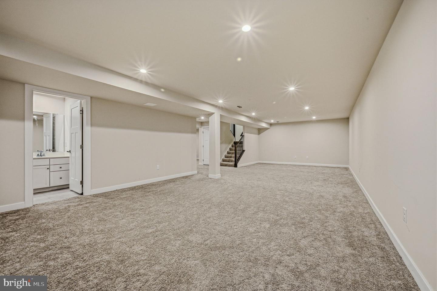 1036 Applecross Dr Property Photo 44
