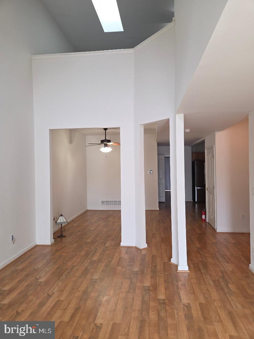 238 Gladstone Way Property Photo 3