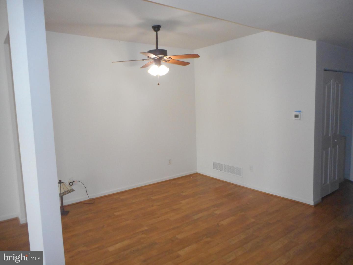 238 Gladstone Way Property Photo 4