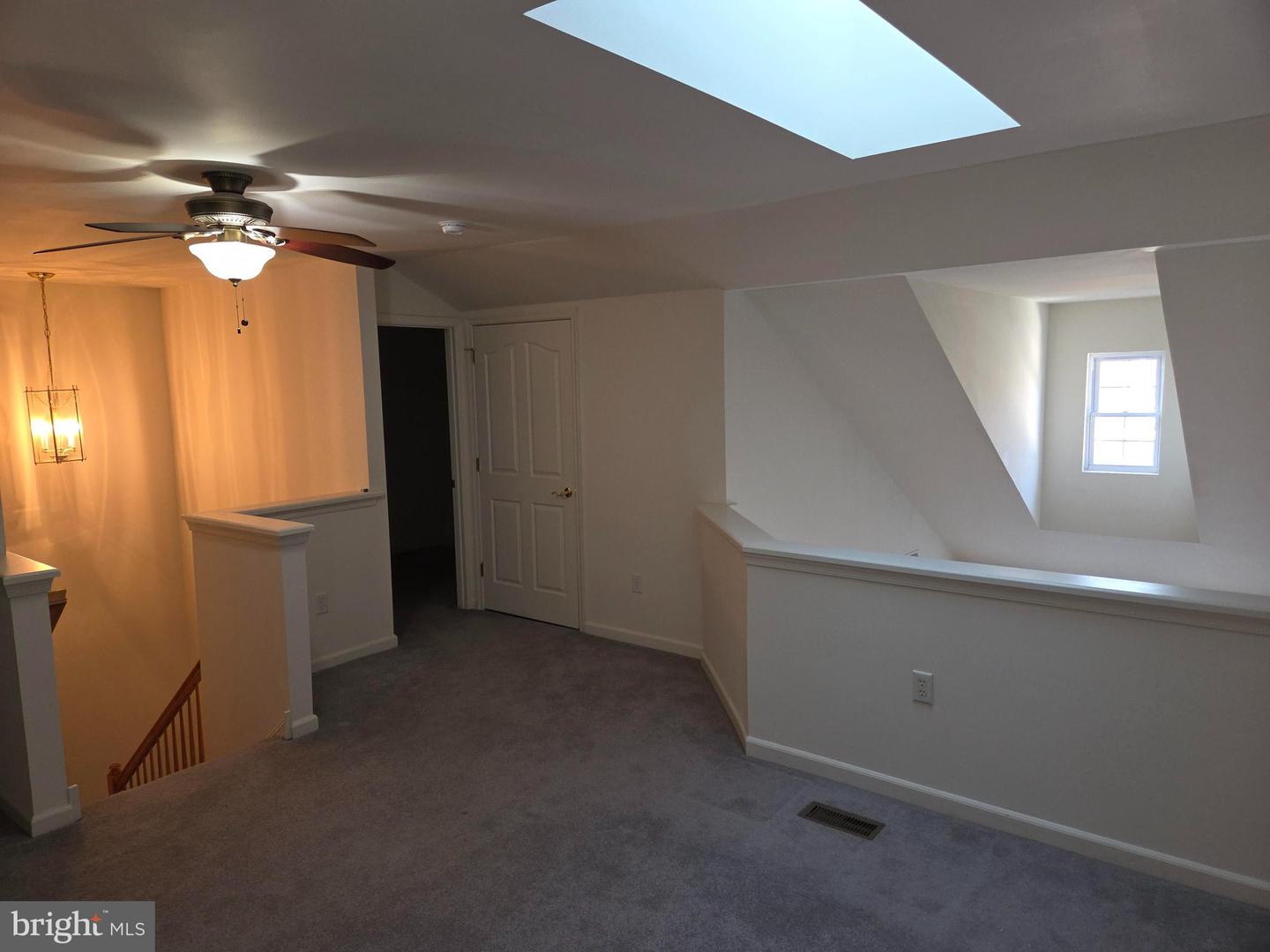 238 Gladstone Way Property Photo 10