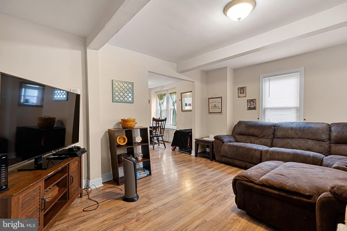1809 Marshall Ave Property Photo 2