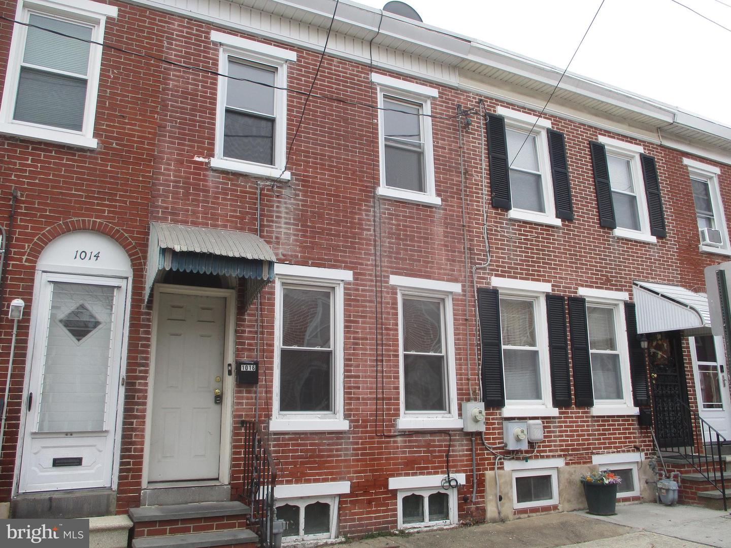 1016 CHESTNUT ST Property Photo 1