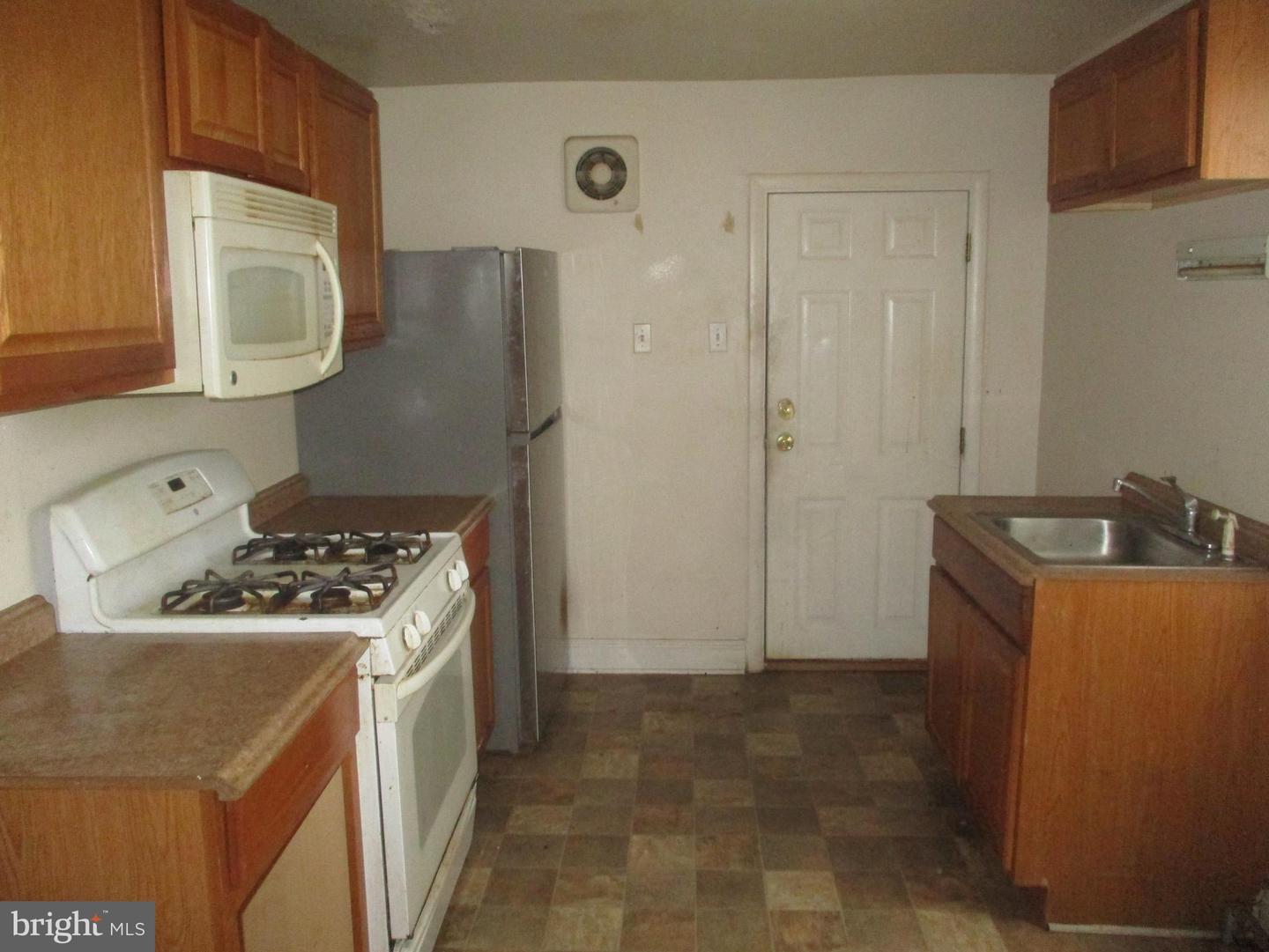 1016 Chestnut St Property Photo 3