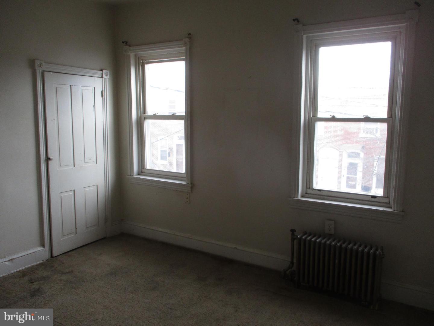 1016 Chestnut St Property Photo 4