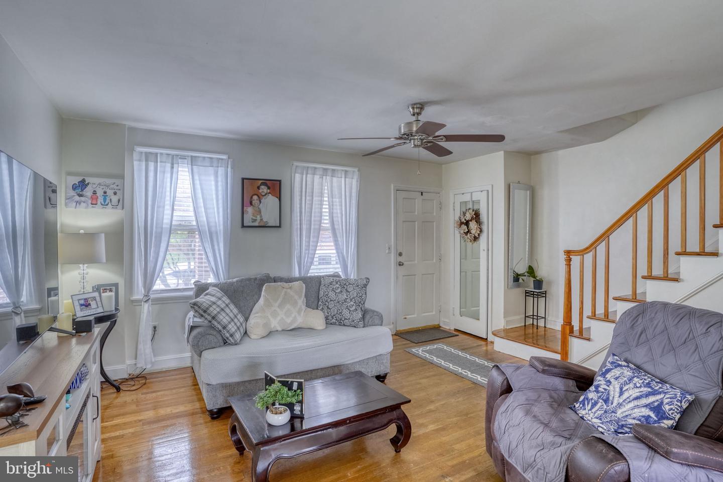 204 S Connell St Property Photo 4