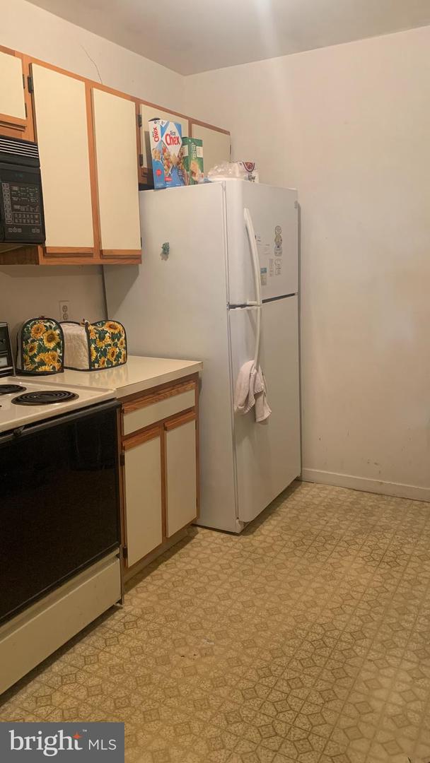 1025 N Madison St #309 Property Photo 3