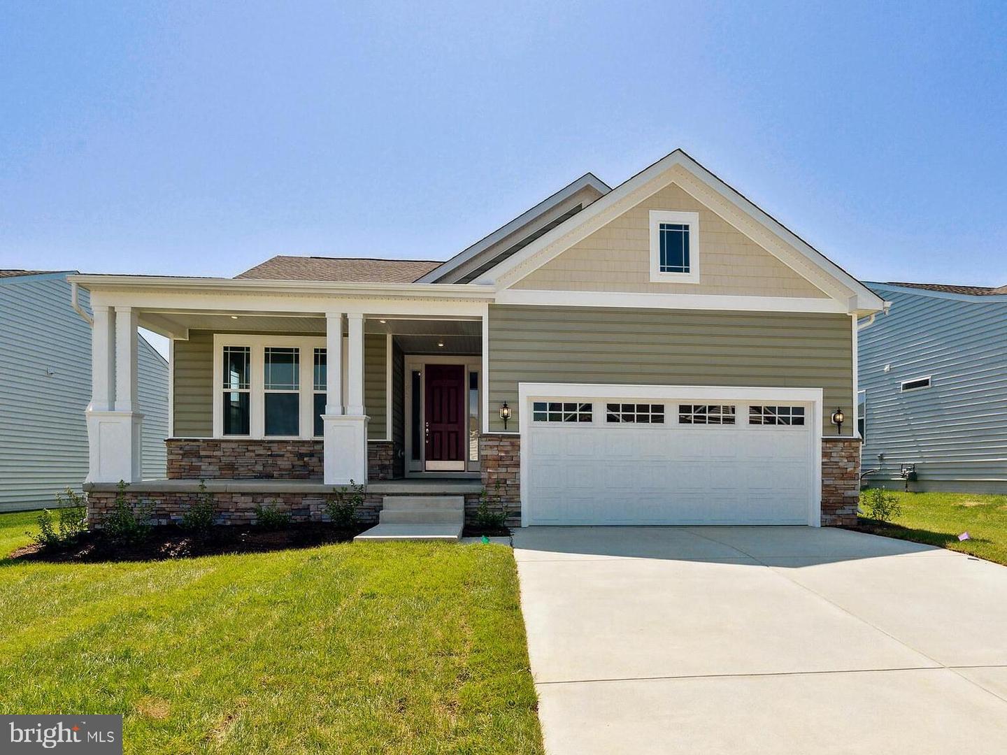 19 Golden Raintree Ct Property Photo 1