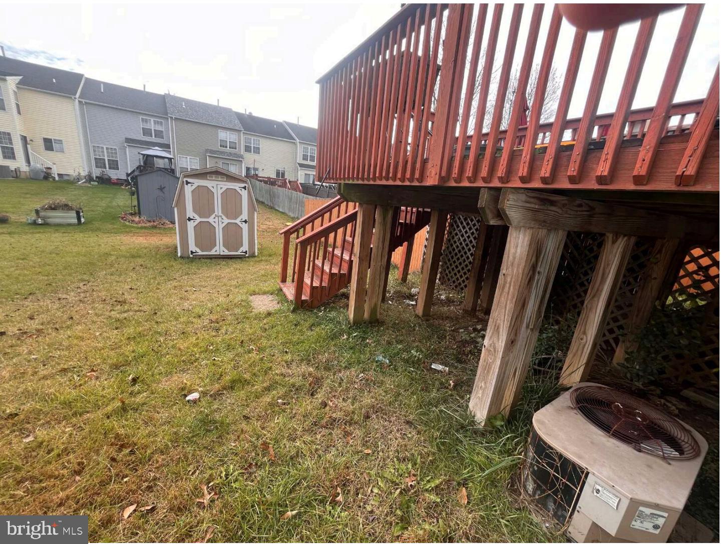 54 Lisa Dr Property Photo 3