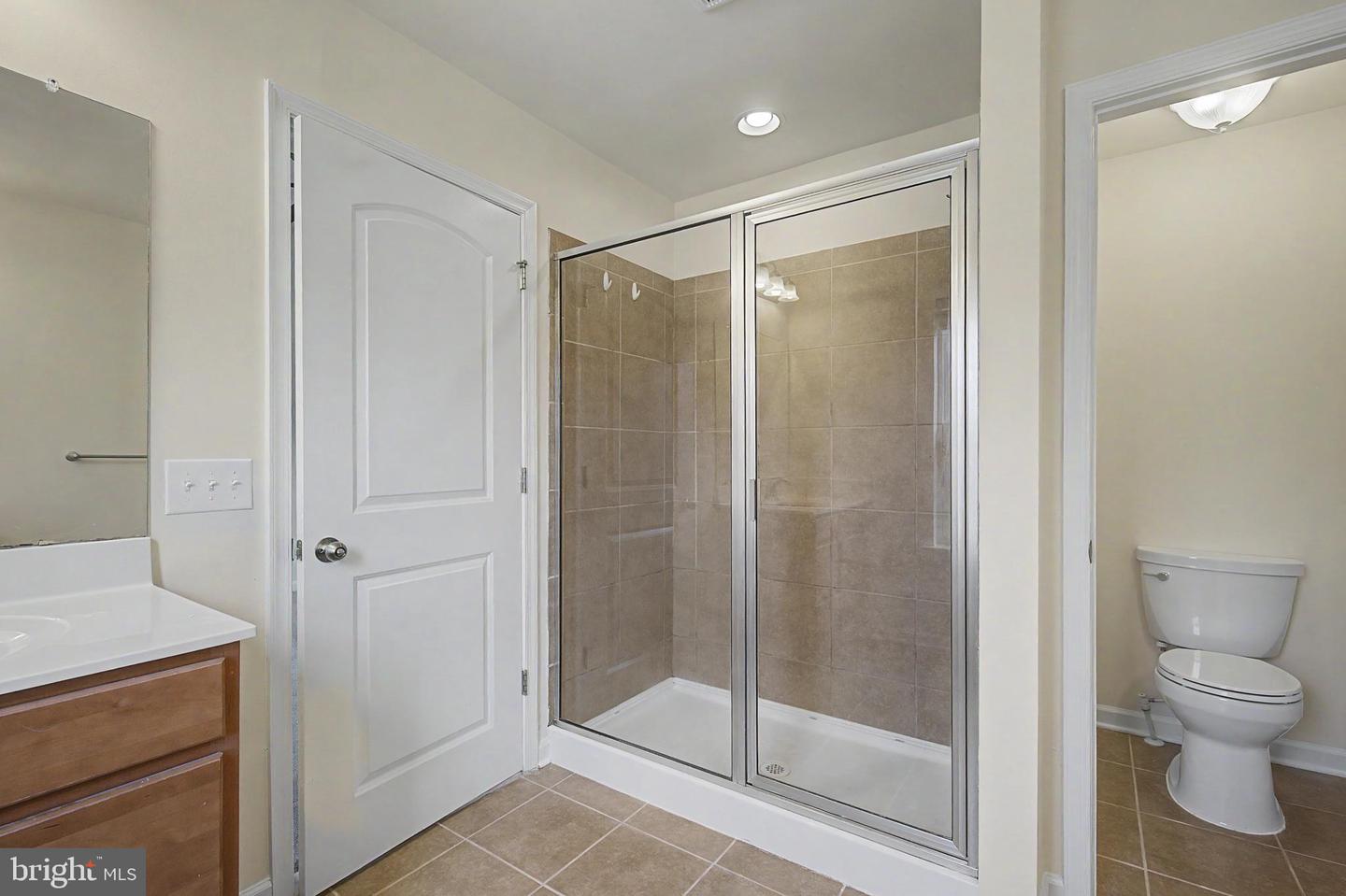 150 Jenny Dr Property Photo 10